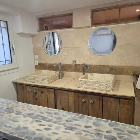 De Charme Au Calme Dans Propriete Agricole Ferienhaus Antibes